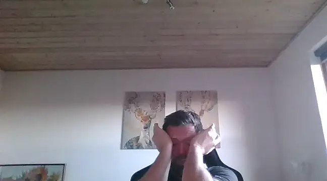 Snapshot of Gotta1 chatting on January 2, 2025, 9:11 am Gotta1 online show from January 2, 2025, 9:11 am