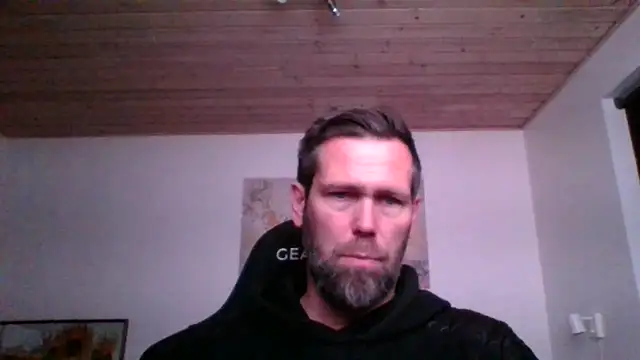 Snapshot of Gotta1 chatting on January 8, 2025, 3:39 pm Gotta1 online show from January 8, 2025, 3:39 pm