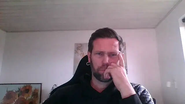 Snapshot of Gotta1 chatting on February 24, 2025, 1:53 pm Gotta1 online show from February 24, 2025, 1:53 pm