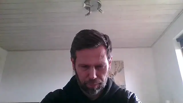 Snapshot of Gotta1 chatting on February 25, 2025, 2:00 pm Gotta1 online show from February 25, 2025, 2:00 pm