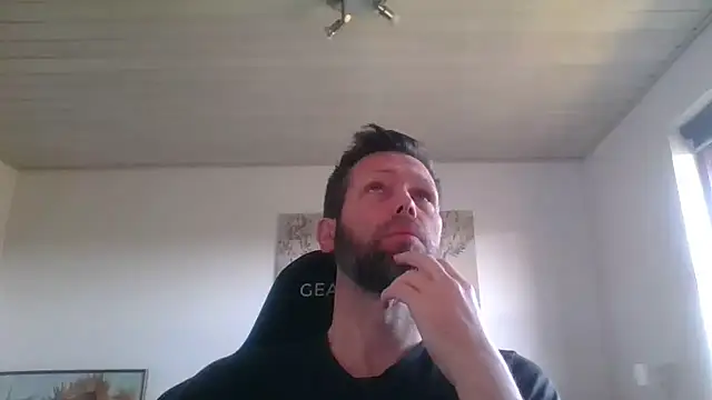 Snapshot of Gotta1 chatting on March 22, 2025, 9:24 am Gotta1 online show from March 22, 2025, 9:24 am