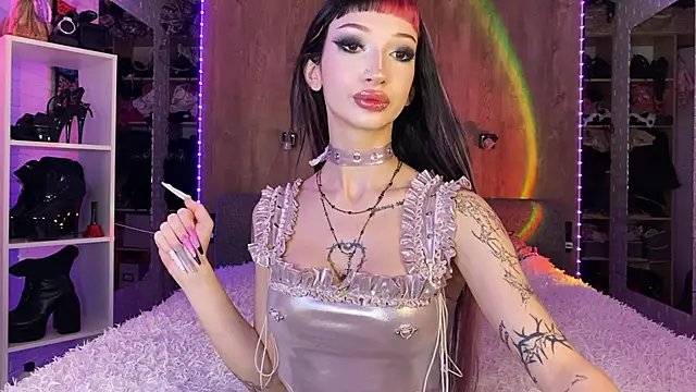 Snapshot of Marcellean chatting on February 18, 2026, 6:42 am Marcellean online show from February 18, 2026, 6:42 am