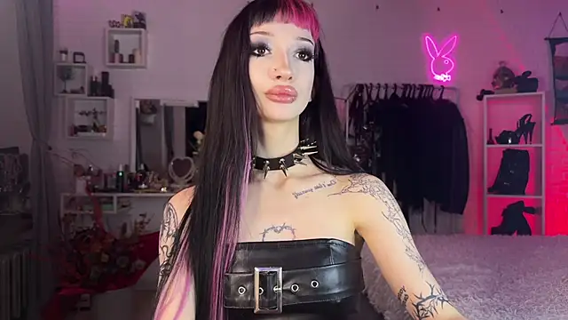 Snapshot of Marcellean chatting on March 10, 2026, 1:54 am Marcellean online show from March 10, 2026, 1:54 am