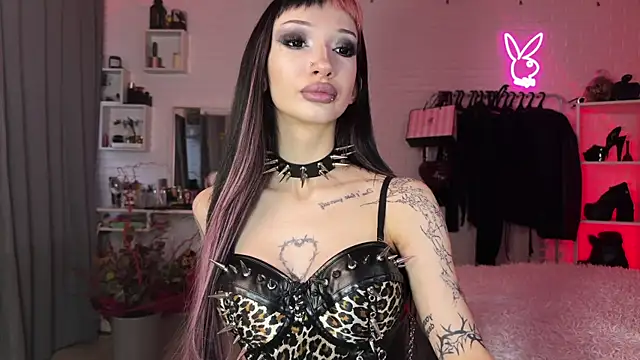 Snapshot of Marcellean chatting on April 2, 2026, 3:15 am Marcellean online show from April 2, 2026, 3:15 am