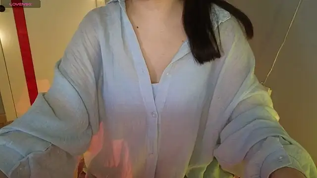 Snapshot of malady_ chatting on January 14, 2026, 4:01 pm malady online show from January 14, 2026, 4:01 pm