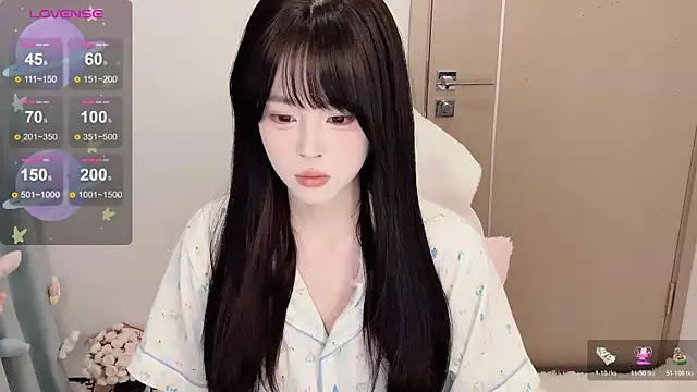 Mini-X online show from November 18, 2025, 12:16 am