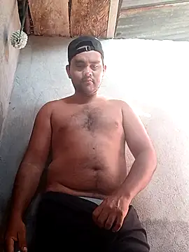 travieso2893 online show from February 18, 2026, 9:00 pm