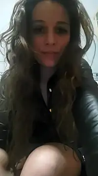 Amira 17 online show from January 12, 2025, 7:21 pm