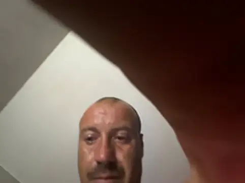 Snapshot of Nikolaiyy chatting on June 22, 2026, 2:24 am Nikolaiyy online show from June 22, 2026, 2:24 am