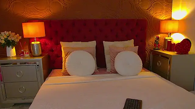 Snapshot of IrisMonn chatting on March 4, 2026, 6:08 am IrisMonn online show from March 4, 2026, 6:08 am