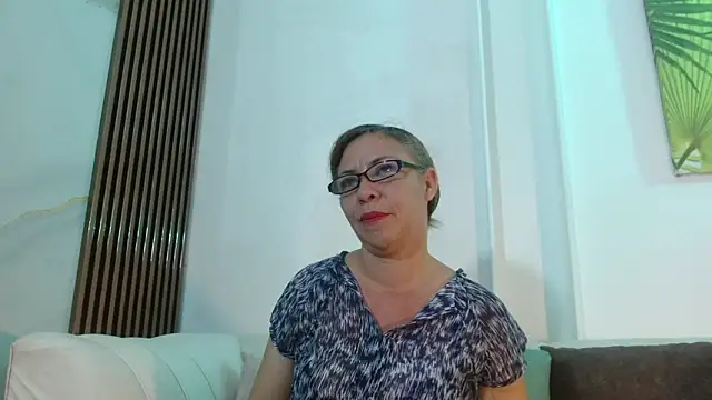 ARTEMIZA LOVE  online show from October 17, 2025, 12:41 pm