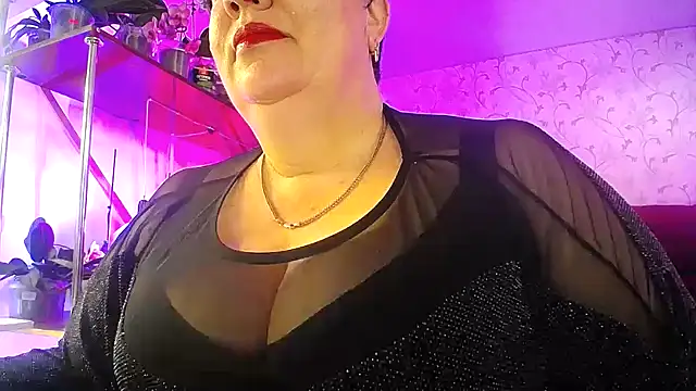  Sweet Woman online show from May 10, 2026, 6:51 am