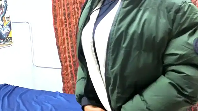 CaramelDelux27 online show from September 18, 2025, 5:09 am