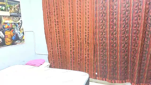 CaramelDelux27 online show from September 25, 2025, 7:06 pm