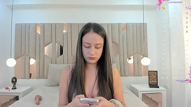 Snapshot of 1m_caro_ chatting on December 10, 2024, 5:17 am 1m caro online show from December 10, 2024, 5:17 am