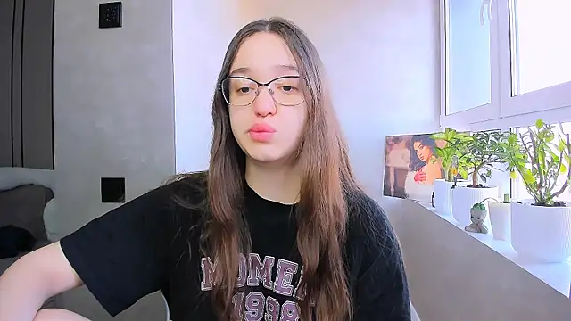 Snapshot of fancy_bunny chatting on March 18, 2026, 7:00 am fancy bunny online show from March 18, 2026, 7:00 am