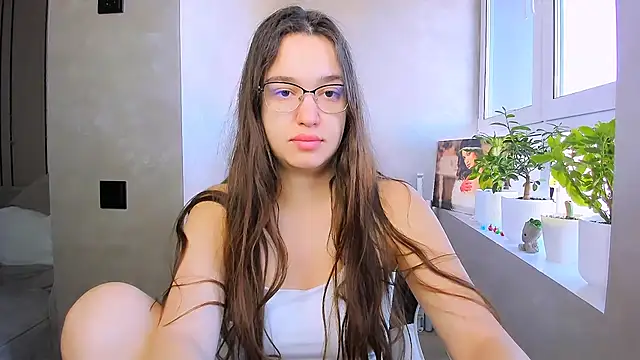 Snapshot of fancy_bunny chatting on April 7, 2026, 4:35 am fancy bunny online show from April 7, 2026, 4:35 am