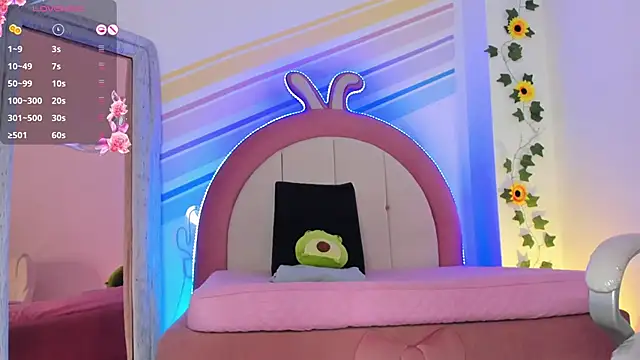 Evie Clark online show from January 21, 2025, 8:11 pm