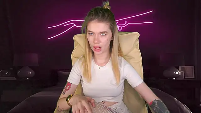 AnacondaOn online show from March 14, 2025, 6:18 pm