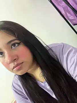 melyescobar online show from January 18, 2025, 12:04 pm