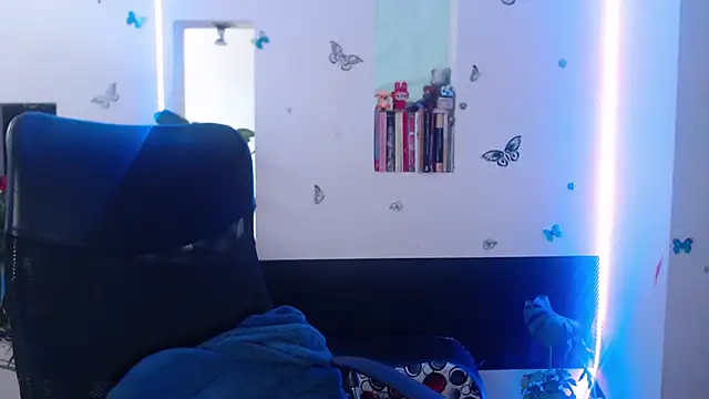 Lia-mitch online show from February 20, 2026, 1:55 pm