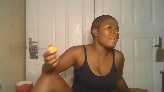 Snapshot of Smoochy_ chatting on December 7, 2024, 3:41 pm Smoochy online show from December 7, 2024, 3:41 pm