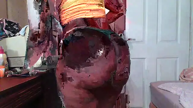 Snapshot of Smoochy_ chatting on January 7, 2025, 7:31 am Smoochy online show from January 7, 2025, 7:31 am