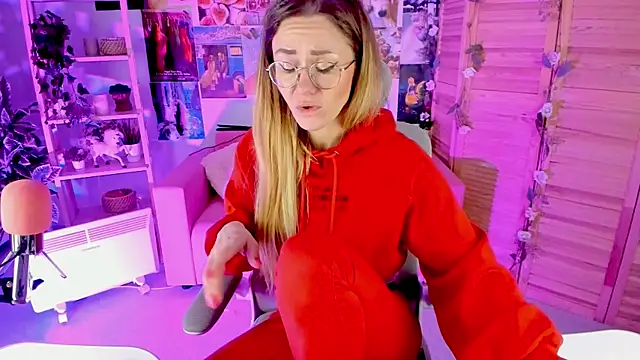 LadyIzabel online show from January 30, 2025, 8:11 am