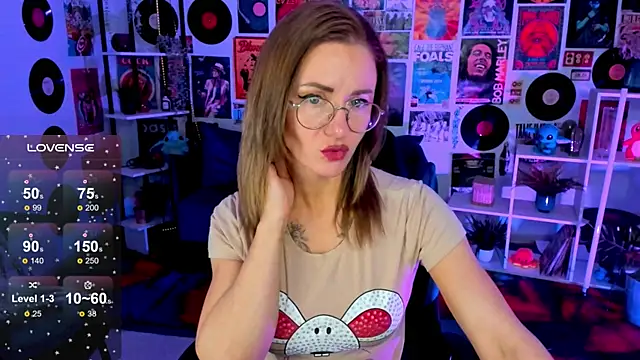 LadyIzabel online show from March 2, 2025, 12:01 pm