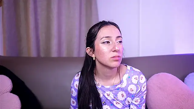 Sweet Sammy  online show from September 26, 2025, 4:05 am