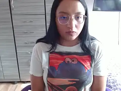 Nia-Cop online show from January 2, 2025, 8:02 pm