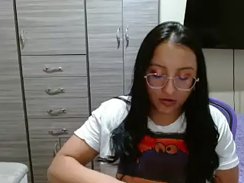 Nia-Cop online show from January 2, 2025, 11:06 pm