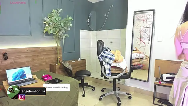 megan morgan01 online show from May 6, 2026, 12:21 pm