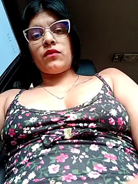 naughty-girl01 online show from February 26, 2025, 1:52 pm