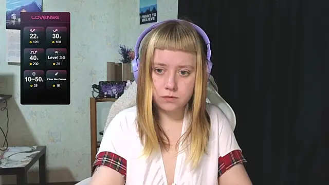 Snapshot of June_shy0 chatting on October 29, 2025, 6:48 am June shy0 online show from October 29, 2025, 6:48 am