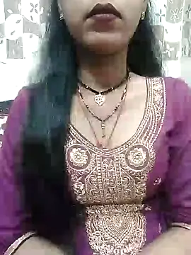 Snapshot of Sharmila-Singh chatting on February 5, 2025, 5:52 am Sharmila-Singh online show from February 5, 2025, 5:52 am