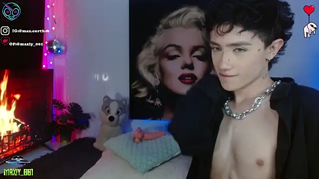 Snapshot of maxiy_001 chatting on March 21, 2026, 11:30 pm maxiy 001 online show from March 21, 2026, 11:30 pm