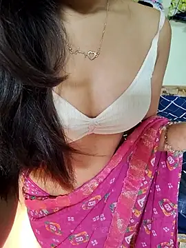 Snapshot of Meenakshi_ chatting on November 4, 2025, 2:21 am Meenakshi online show from November 4, 2025, 2:21 am