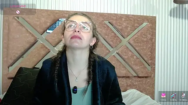 Snapshot of _isaabellaa chatting on May 23, 2026, 1:37 pm isaabellaa online show from May 23, 2026, 1:37 pm