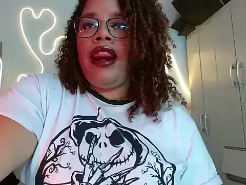 sara morales17 online show from February 11, 2026, 7:19 pm