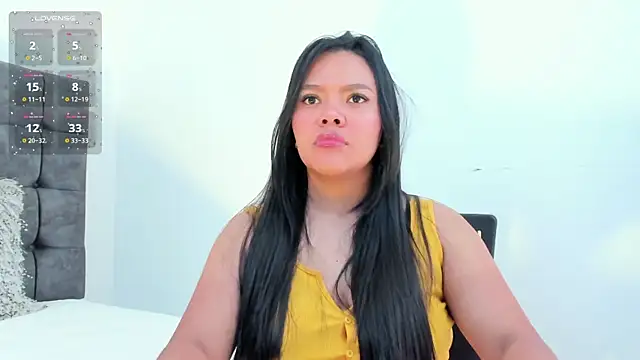 Snapshot of megan_bakers chatting on September 18, 2025, 12:07 pm megan bakers online show from September 18, 2025, 12:07 pm