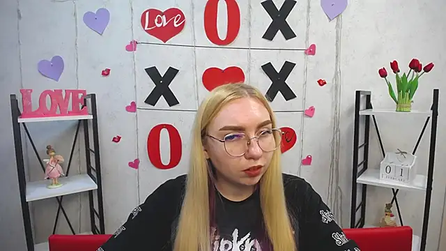 BeatriceFly online show from February 1, 2025, 4:44 pm