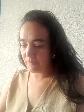 skayhot  online show from September 23, 2025, 2:09 pm