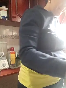 skayhot  online show from October 2, 2025, 12:56 pm