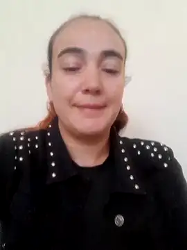 skayhot  online show from May 7, 2026, 1:38 pm