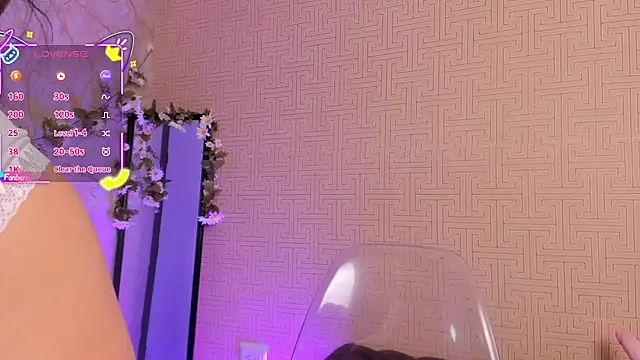 Snapshot of Mia_Gothzx chatting on September 24, 2025, 11:13 am Mia Gothzx online show from September 24, 2025, 11:13 am