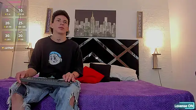 toyboys1 online show from September 18, 2025, 3:19 am