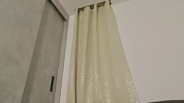 Snapshot of miss_valery2 chatting on May 29, 2026, 6:00 am miss valery2 online show from May 29, 2026, 6:00 am
