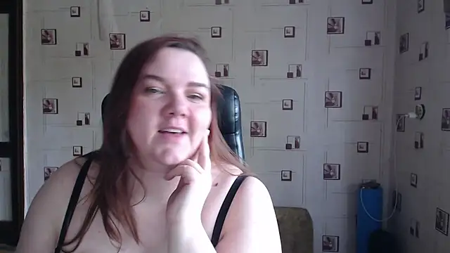 Snapshot of TasyaBigTTs chatting on April 23, 2026, 1:24 pm TasyaBigTTs online show from April 23, 2026, 1:24 pm
