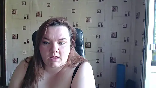 Snapshot of TasyaBigTTs chatting on May 8, 2026, 1:38 pm TasyaBigTTs online show from May 8, 2026, 1:38 pm